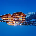 Hotel Stubaierhof 4*