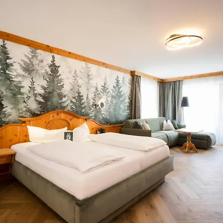 Stubaierhof Hotel 4*